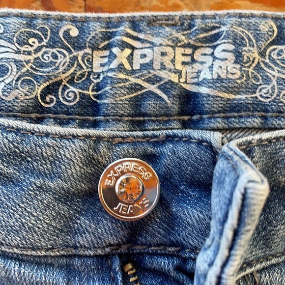 Express Jean Shorts - Picture 4 of 5